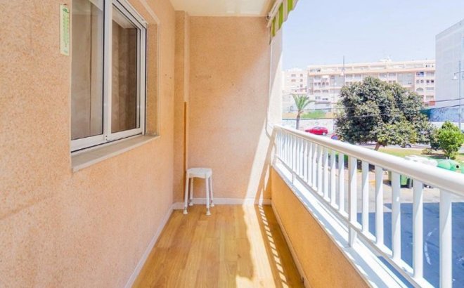 Resale - Apartment -
Torrevieja - Playa del Cura