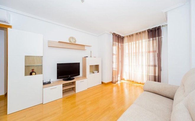 Resale - Apartment -
Torrevieja - Playa del Cura