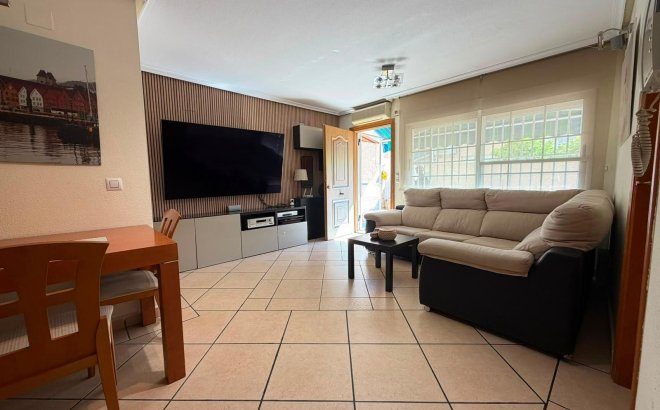 Herverkoop - Quad House -
Torrevieja - Carrefour