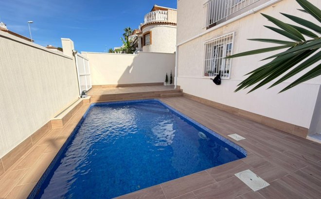Revente - Semi Detached -
Torrevieja - Cabo Cervera