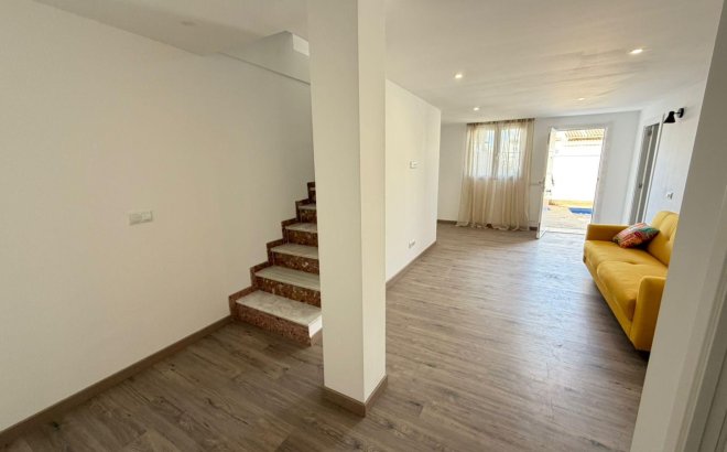 Revente - Semi Detached -
Torrevieja - Cabo Cervera