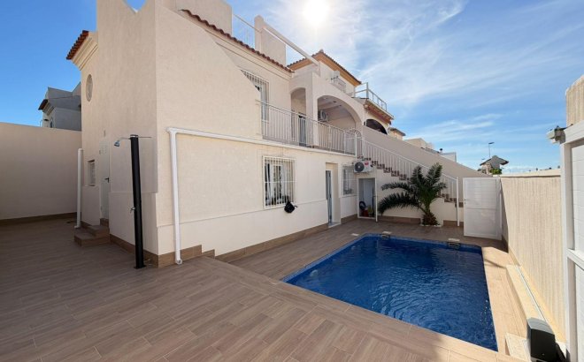 Revente - Semi Detached -
Torrevieja - Cabo Cervera