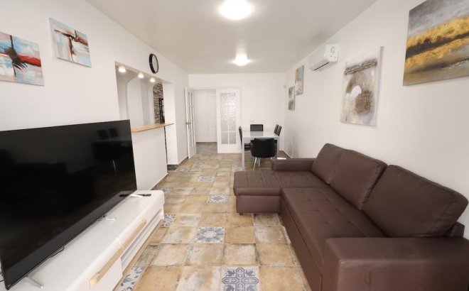 Resale - Apartment -
Torrevieja - Costa Blanca