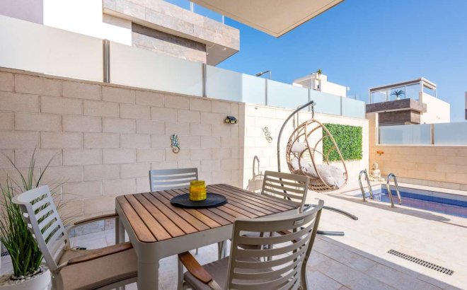 Resale - Villa -
Orihuela Costa - Costa Blanca