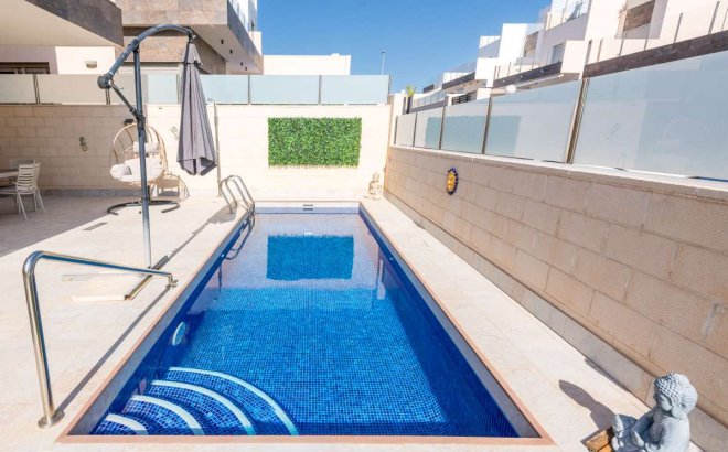 Resale - Villa -
Orihuela Costa - Costa Blanca