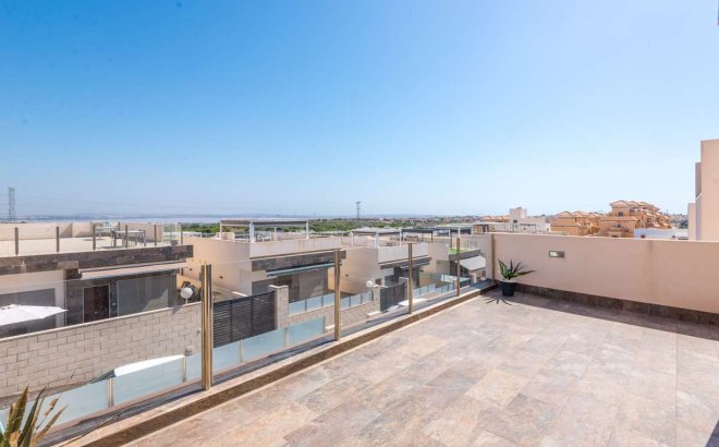 Resale - Villa -
Orihuela Costa - Costa Blanca