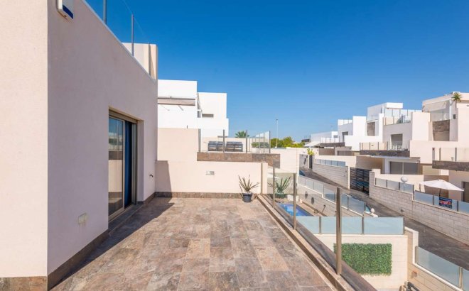 Resale - Villa -
Orihuela Costa - Costa Blanca