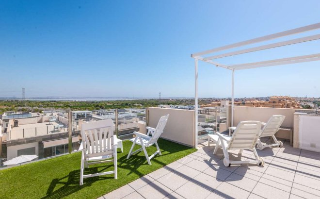 Resale - Villa -
Orihuela Costa - Costa Blanca