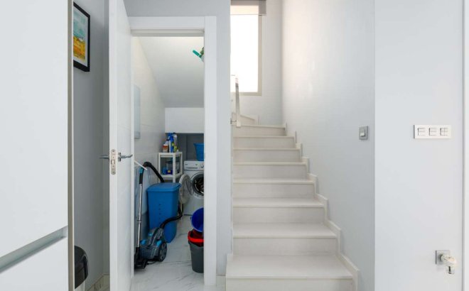 Resale - Villa -
Orihuela Costa - Costa Blanca