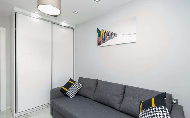 Resale - Villa -
Orihuela Costa - Costa Blanca