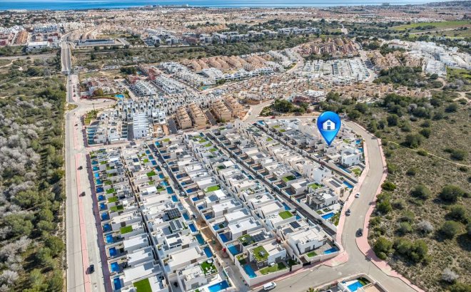 Resale - Villa -
Orihuela Costa - Costa Blanca