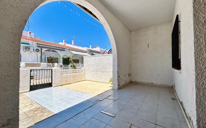 Resale - Bungalow -
Torrevieja - Costa Blanca
