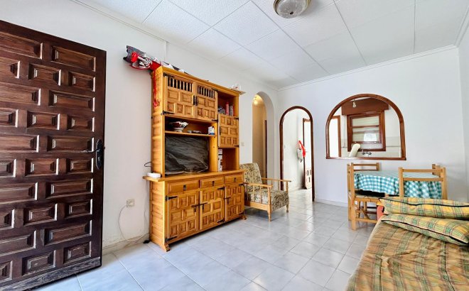 Resale - Bungalow -
Torrevieja - Costa Blanca