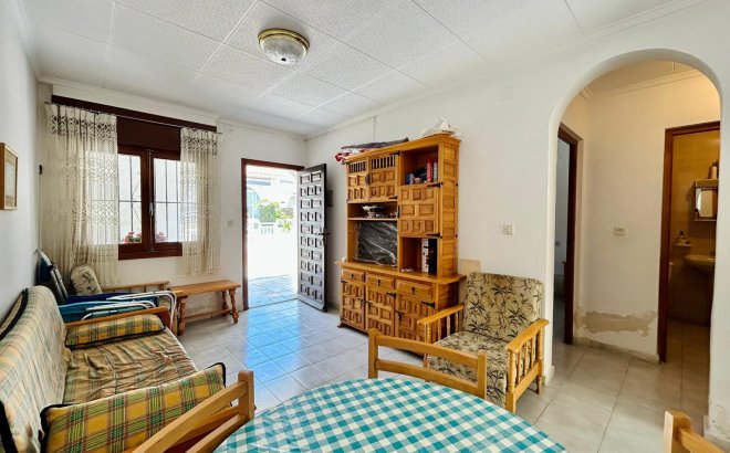 Resale - Bungalow -
Torrevieja - Costa Blanca