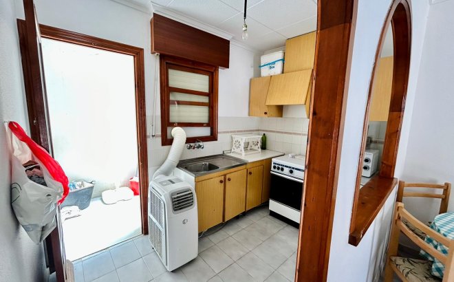 Resale - Bungalow -
Torrevieja - Costa Blanca