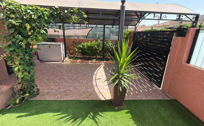 Resale - Villa -
Los Montesinos - Costa Blanca