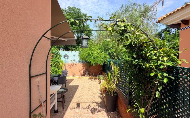 Resale - Villa -
Los Montesinos - Costa Blanca