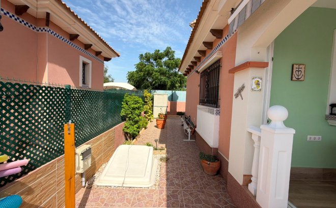 Resale - Villa -
Los Montesinos - Costa Blanca