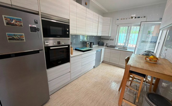 Resale - Villa -
Los Montesinos - Costa Blanca