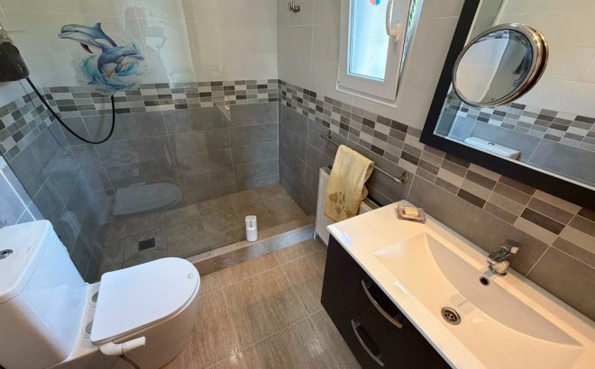 Resale - Villa -
Los Montesinos - Costa Blanca