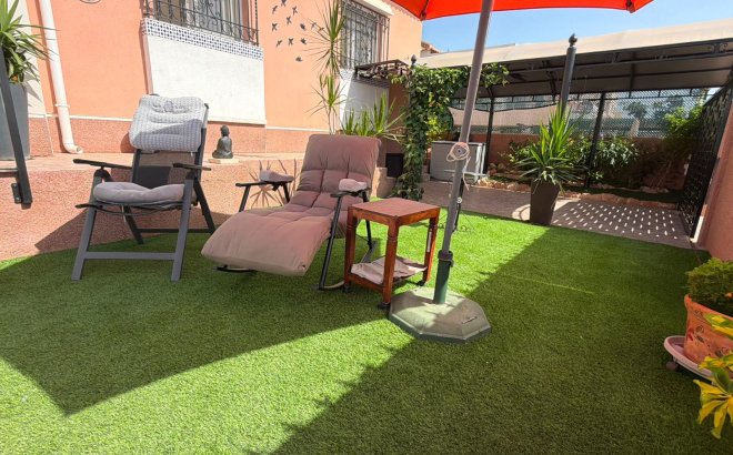 Resale - Villa -
Los Montesinos - Costa Blanca
