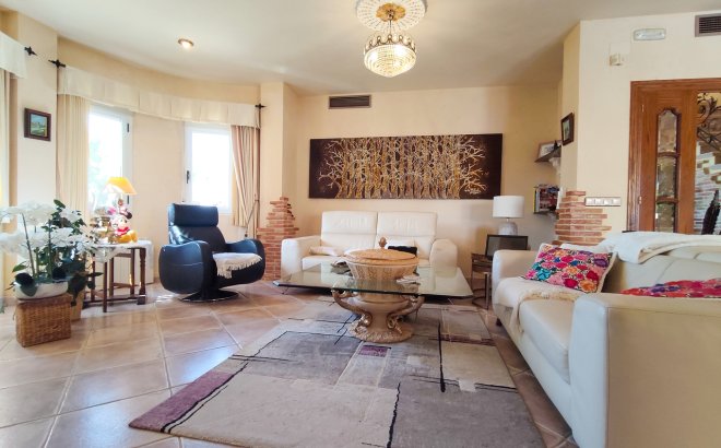 Resale - Villa -
Ciudad Quesada - Costa Blanca