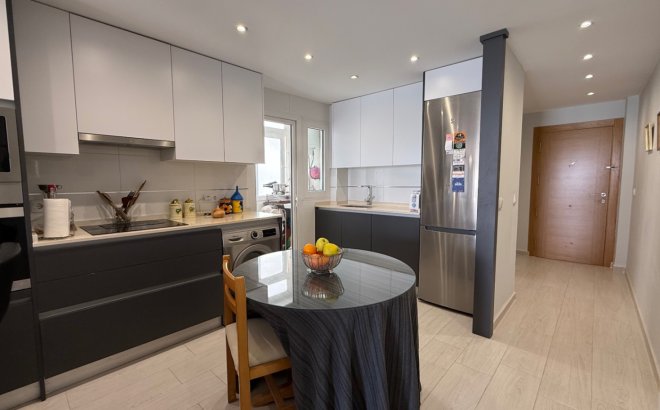 Resale - Apartment -
Torrevieja - Costa Blanca