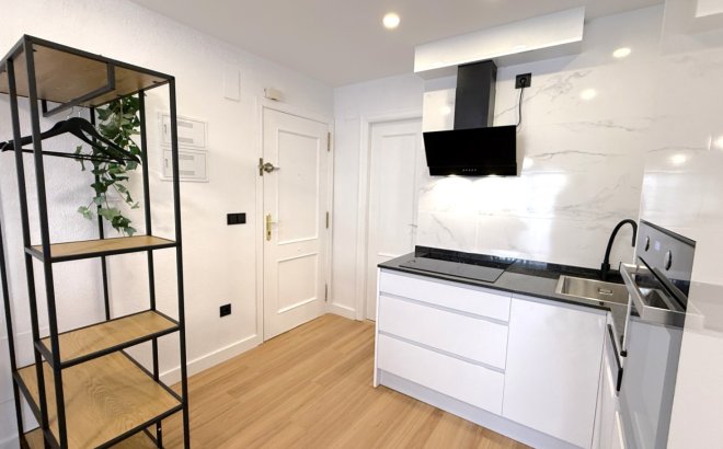 Resale - Apartment -
Torrevieja - Costa Blanca