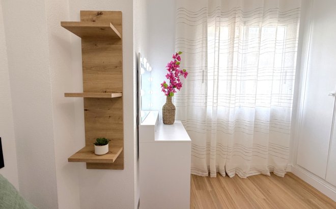 Resale - Apartment -
Torrevieja - Costa Blanca