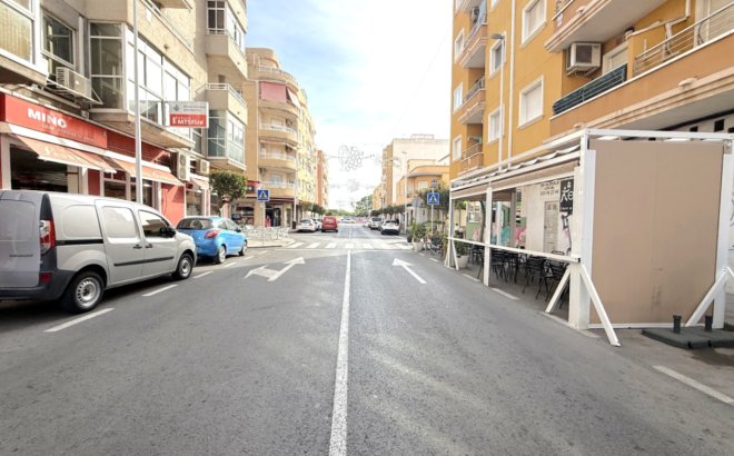 Resale - Apartment -
Torrevieja - Costa Blanca