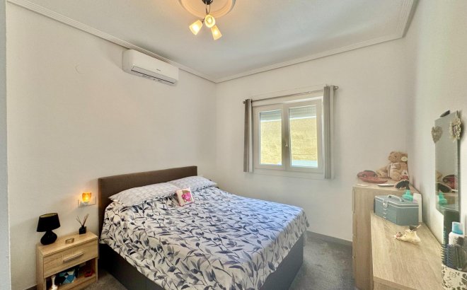 Revente - Town House -
Orihuela Costa - La Florida