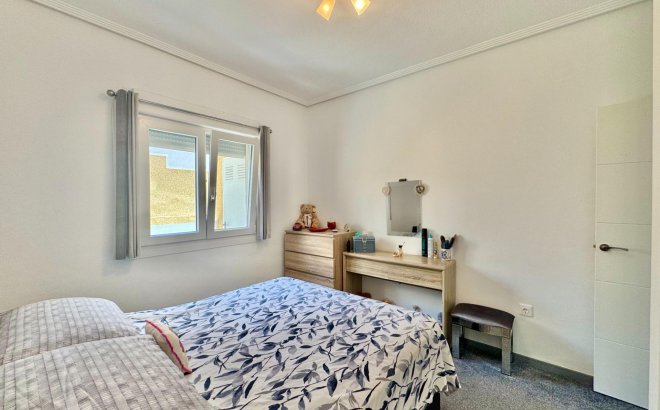 Revente - Town House -
Orihuela Costa - La Florida