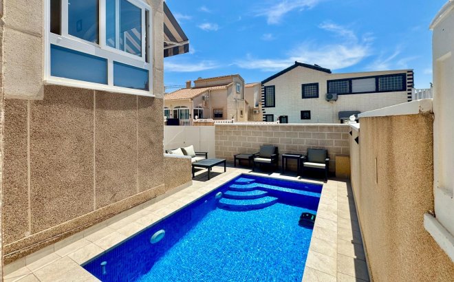 Revente - Town House -
Orihuela Costa - La Florida