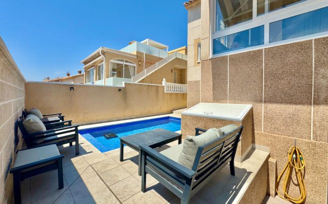 Revente - Town House -
Orihuela Costa - La Florida