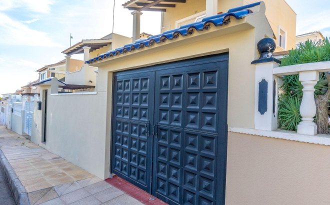 Herverkoop - Town House -
San Miguel de Salinas - El Galán