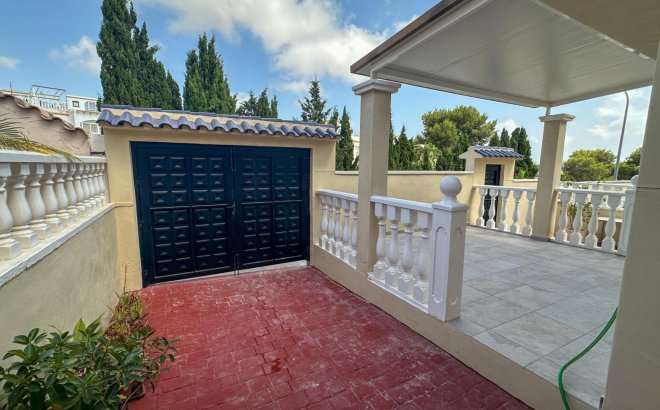 Herverkoop - Town House -
San Miguel de Salinas - El Galán