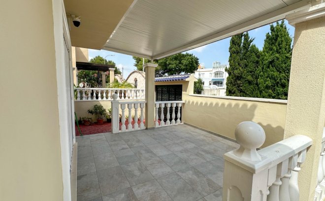 Herverkoop - Town House -
San Miguel de Salinas - El Galán