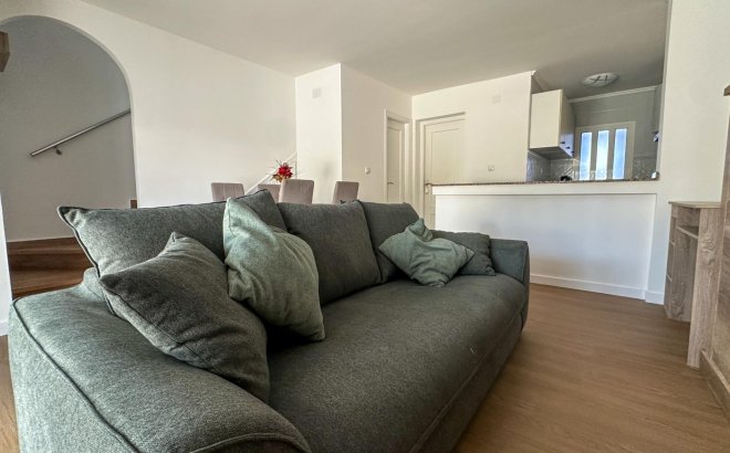 Herverkoop - Town House -
San Miguel de Salinas - El Galán