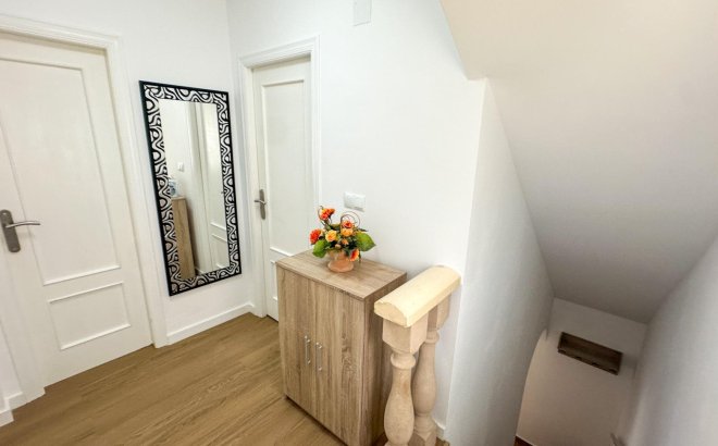 Herverkoop - Town House -
San Miguel de Salinas - El Galán