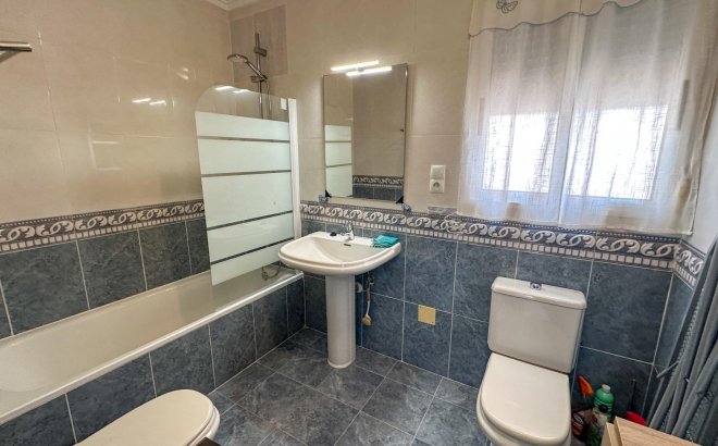 Herverkoop - Town House -
San Miguel de Salinas - El Galán