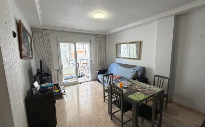 Resale - Apartment -
Torrevieja - Playa del Cura