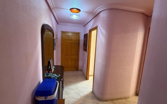 Resale - Apartment -
Torrevieja - Playa del Cura