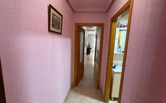 Resale - Apartment -
Torrevieja - Playa del Cura