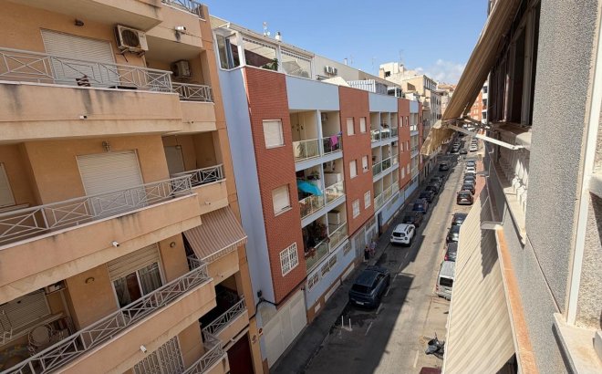 Resale - Apartment -
Torrevieja - Playa del Cura