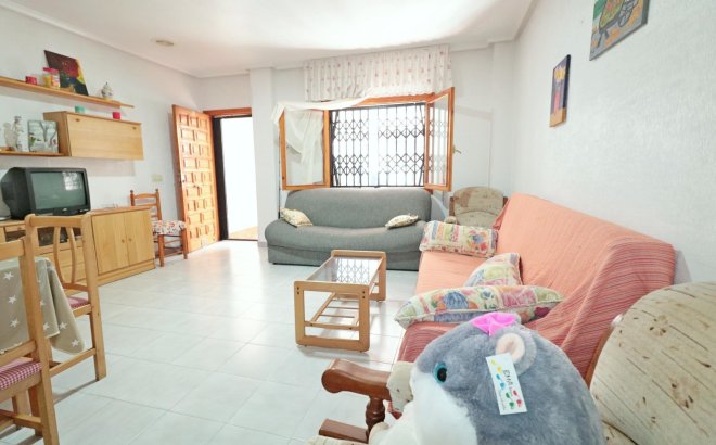 Resale - Bungalow -
Torrevieja - Acequion