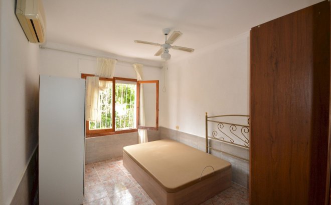 Resale - Town House -
Torrevieja - Costa Blanca