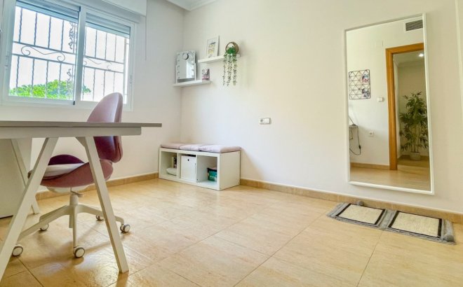 Resale - Town House -
Orihuela Costa - Costa Blanca