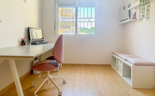 Resale - Town House -
Orihuela Costa - Costa Blanca