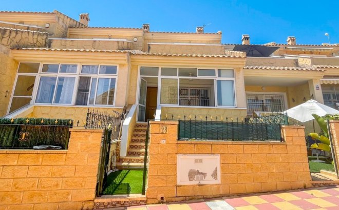 Resale - Town House -
Orihuela Costa - Costa Blanca