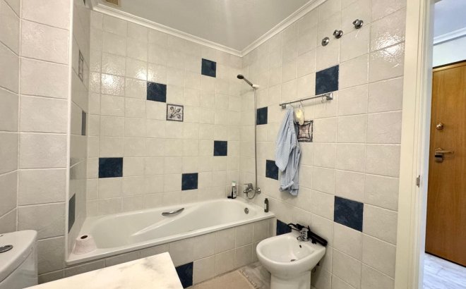 Resale - Apartment -
Orihuela Costa - Costa Blanca
